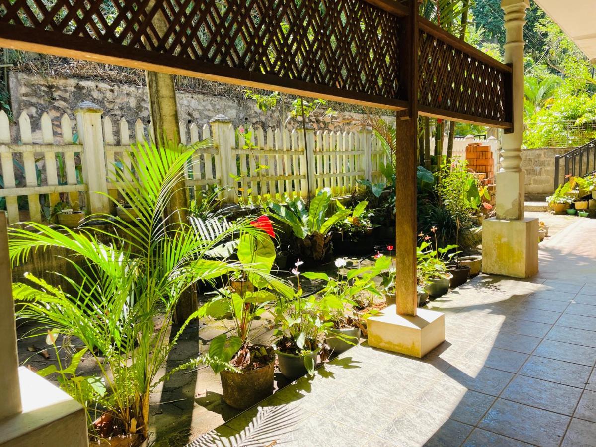 Unique Villa Kandy Extérieur photo
